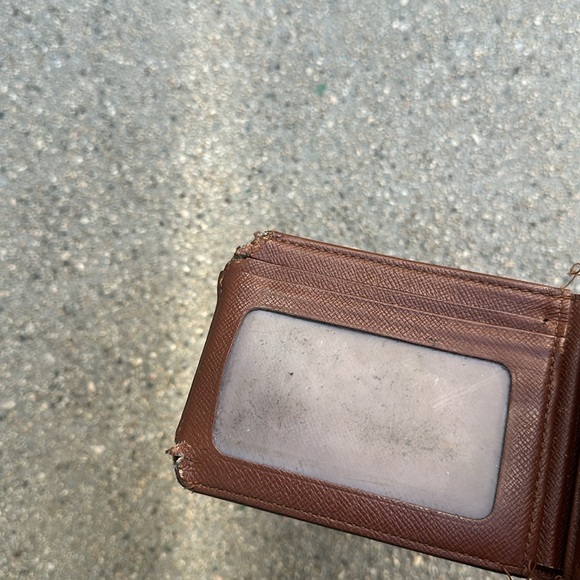 Louis Vuitton Wallet… Aged - Picture 3 of 4